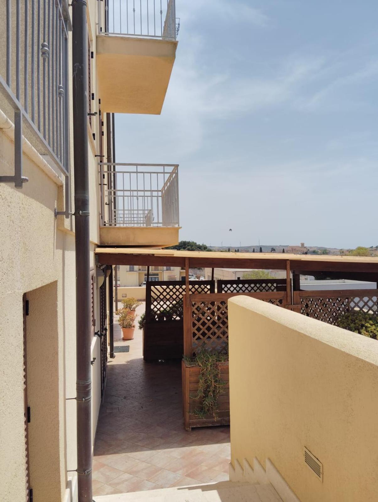 Raggi Di Sole Bed & Breakfast Custonaci Exterior photo